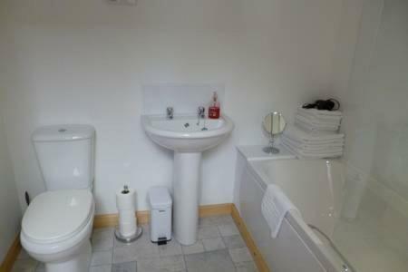 אינברנס Millburn Apartments מראה חיצוני תמונה